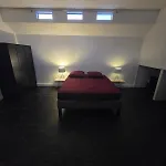 Botel Peniche Loft La Campanella
